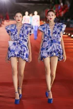 Show-Noi-phao-hoa-ruc-ro-Vu-Ngoc-va-Son9-1753109314.webp