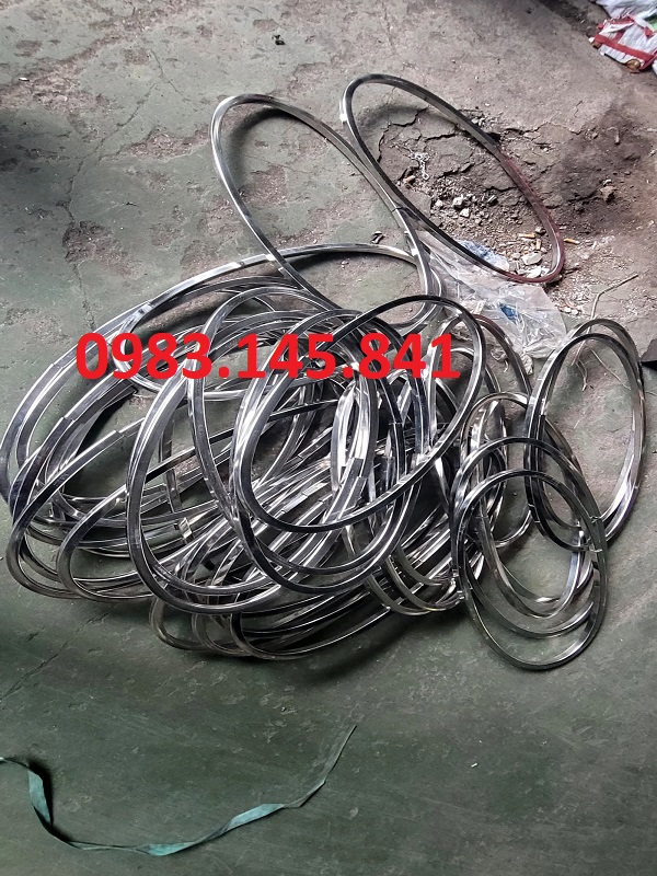 inox-hop-uon-theo-ban-kinh.jpg