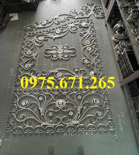 xep-bo-cong-cua-inox.jpg