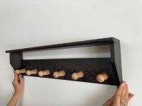 Kệ móc gỗ đen.jpg